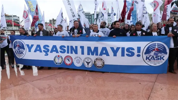 KASK ve HEP-SEN'den Taksim'de basın açıklaması