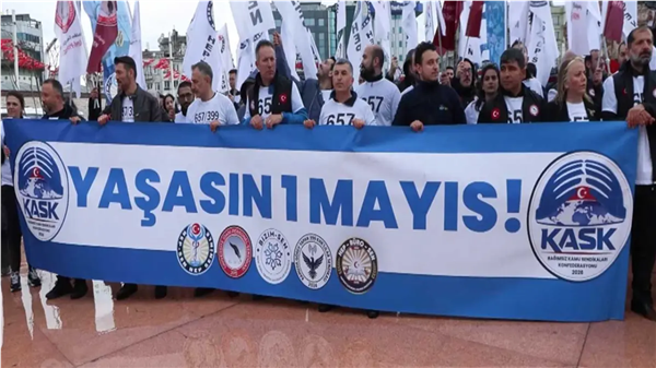 KASK ve HEP-SEN’den Taksim’de 1 Mayıs çıkartması: Yüzde 50 enflasyonla yaşamaya çalışıyoruz